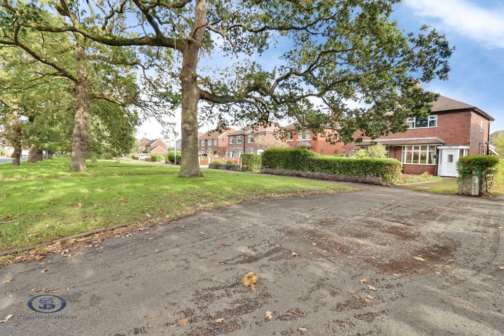 Property photo 1 of 18 Pbox-Img.Jpg