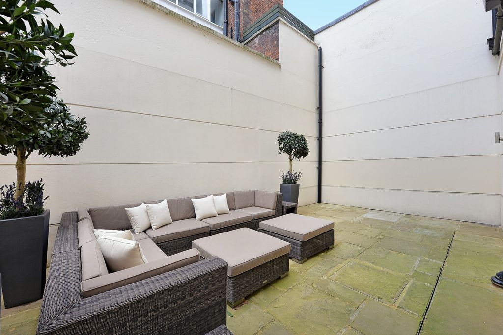 Additional image 16 of 4 bed flat to rentUpper Grosvenor Street, Westminster, London W1K