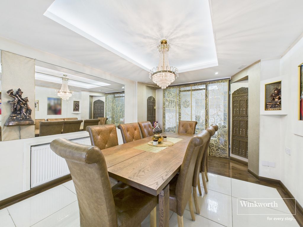 Property photo 2 of 10 Diner