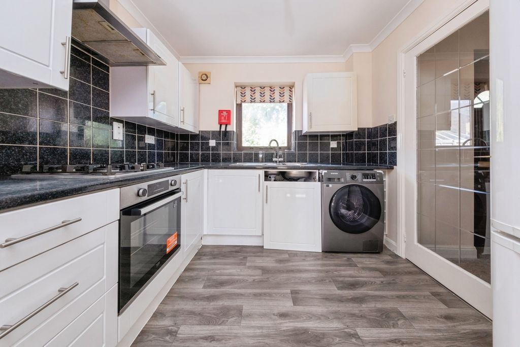 Property photo 1 of 21 Pbox-Img.Jpg