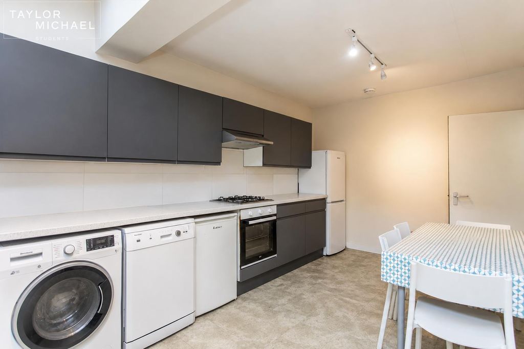 Property photo 1 of 15 Kitchen