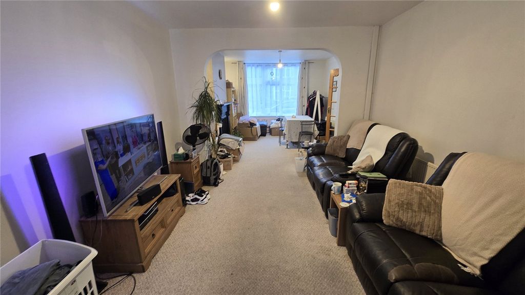 Property photo 3 of 13 Picture No. 11