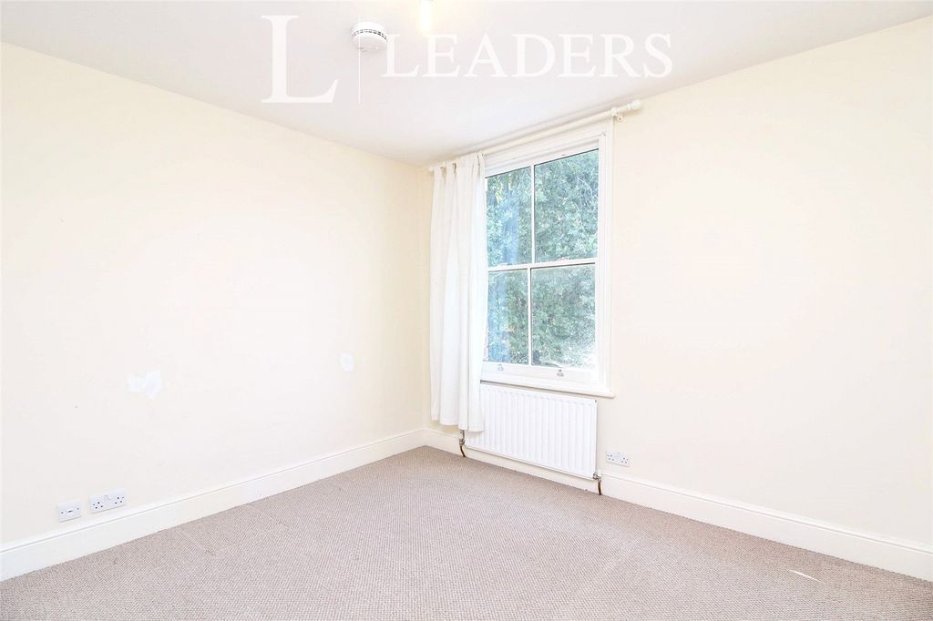 Property photo 2 of 7 Picture No. 09