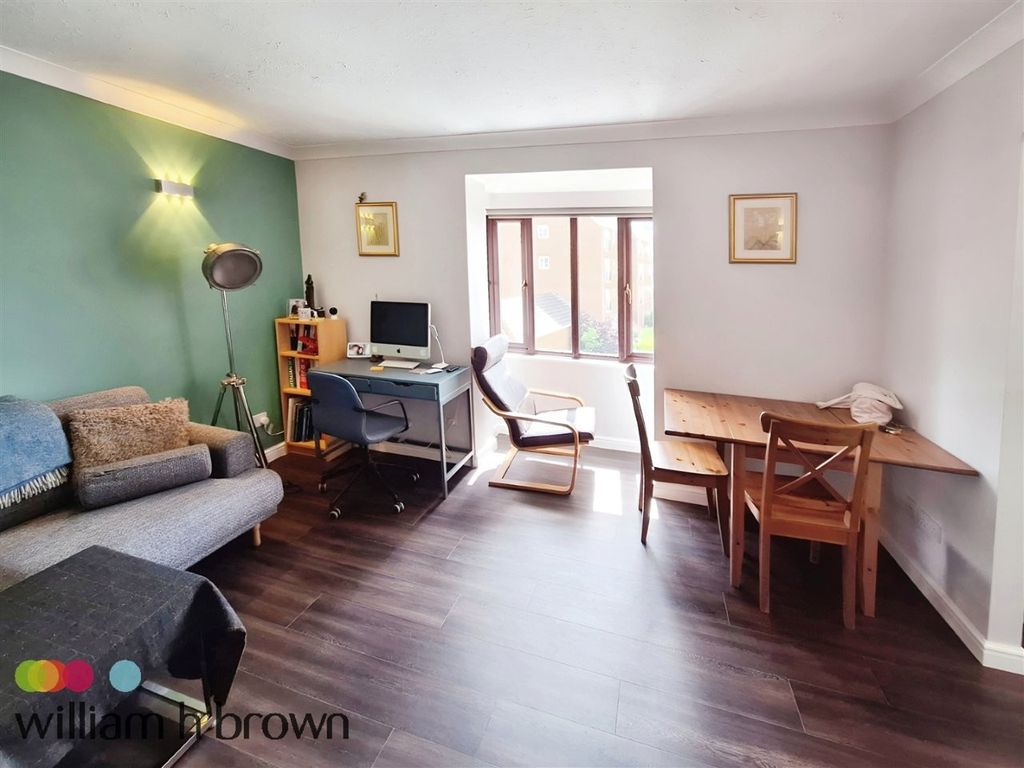 Property photo 3 of 15