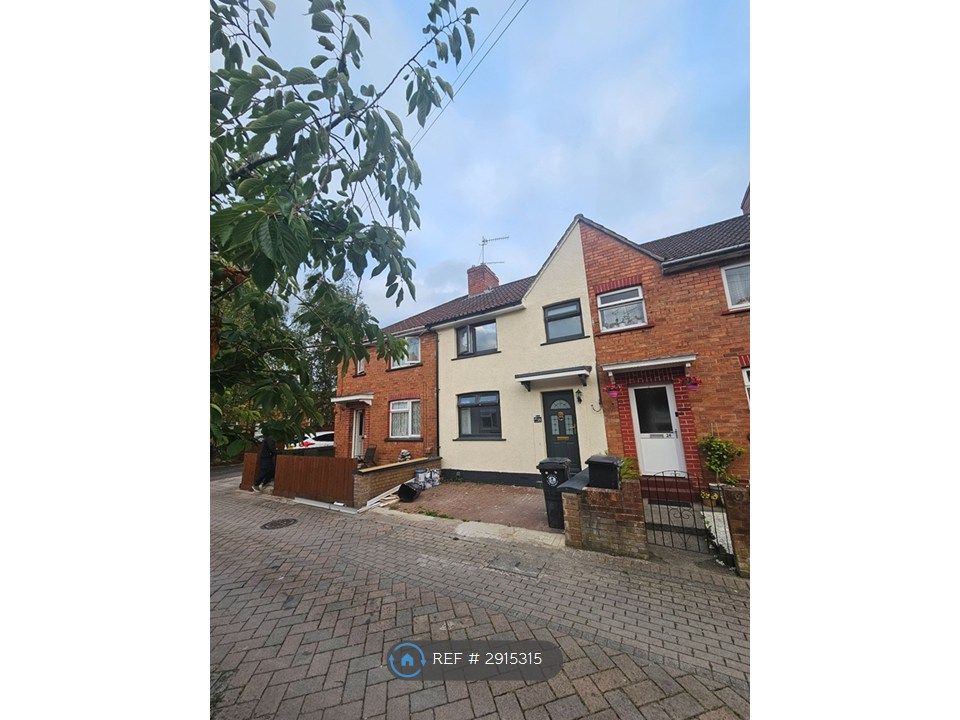 Property photo 2 of 31