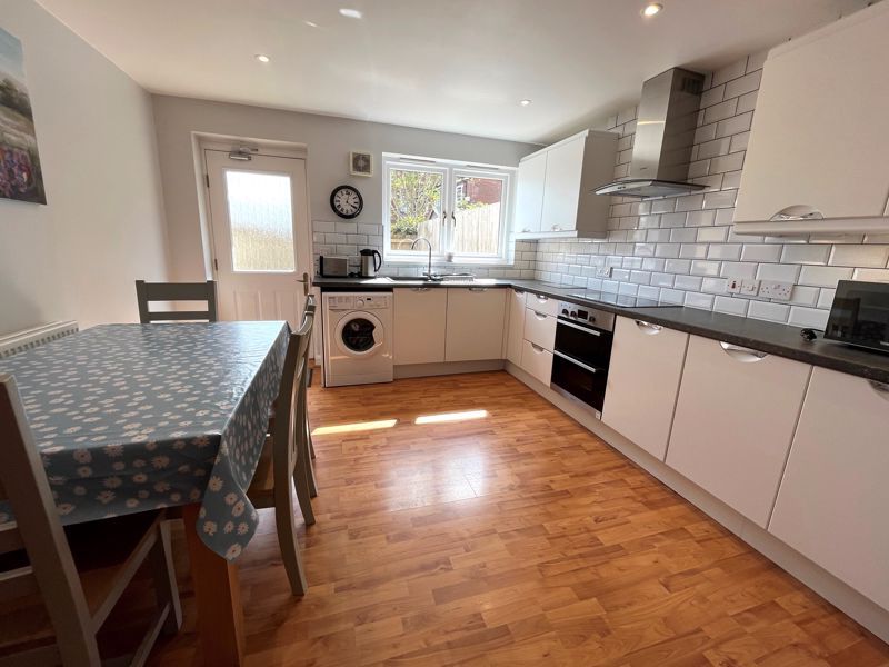 Property photo 2 of 16 Kitchen