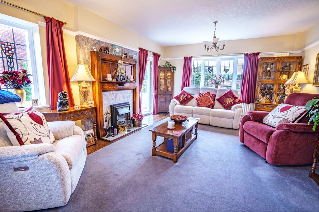 Property photo 3 of 27
