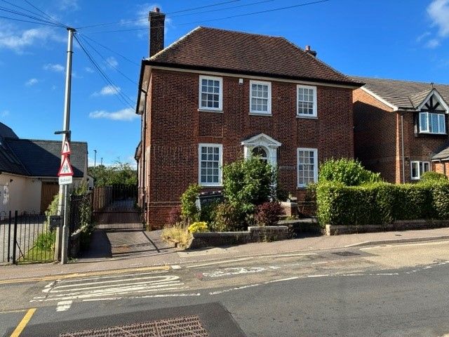 Property photo 1 of 2
