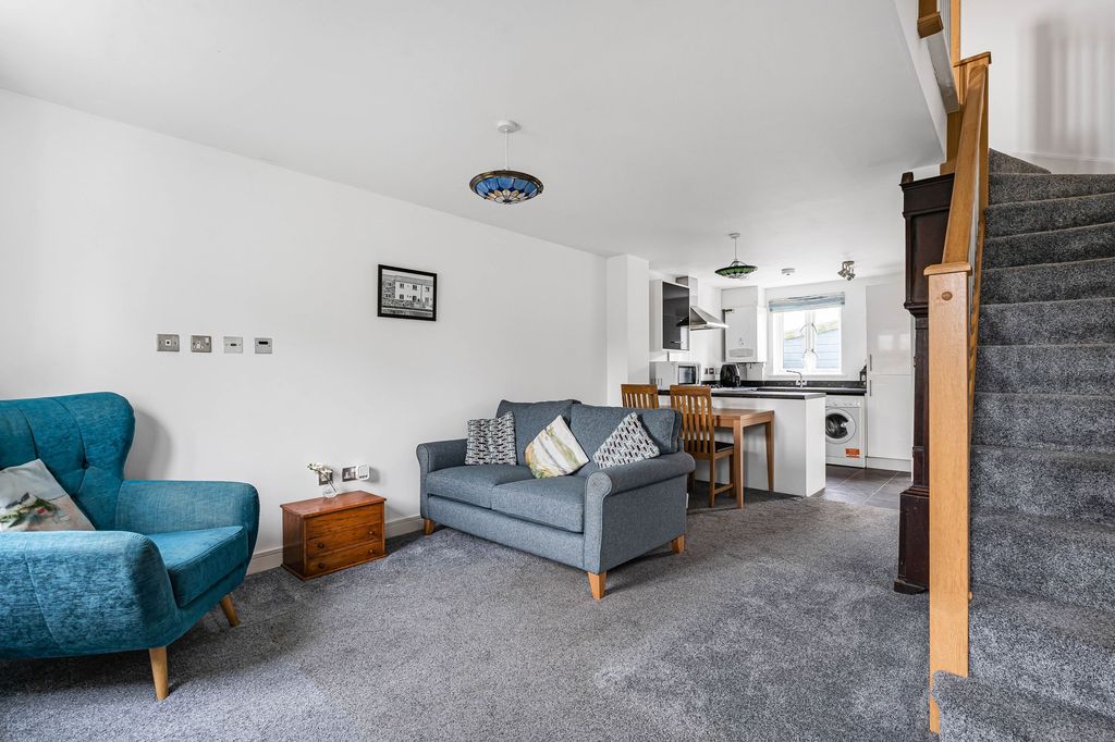 Property photo 3 of 22