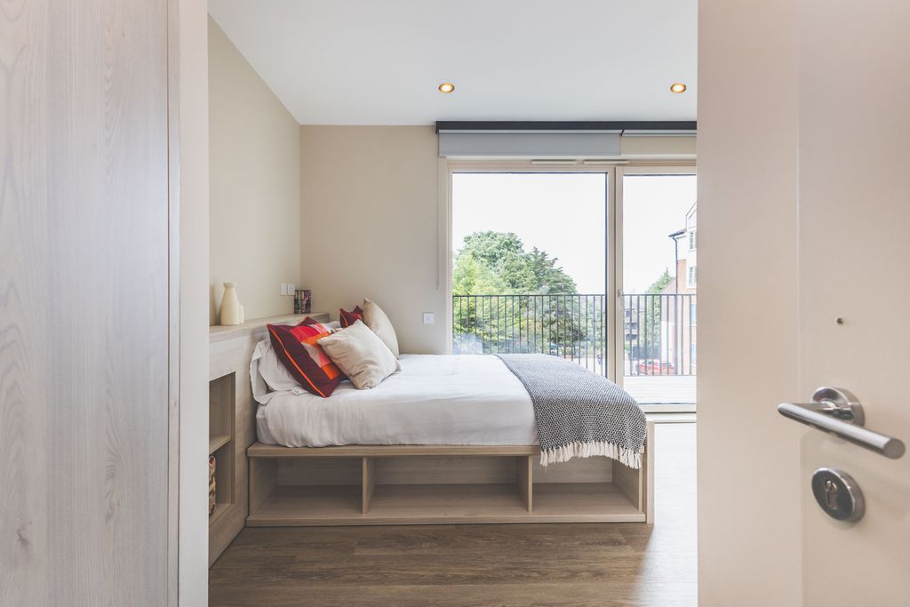 Property photo 1 of 23 Classic Ensuite