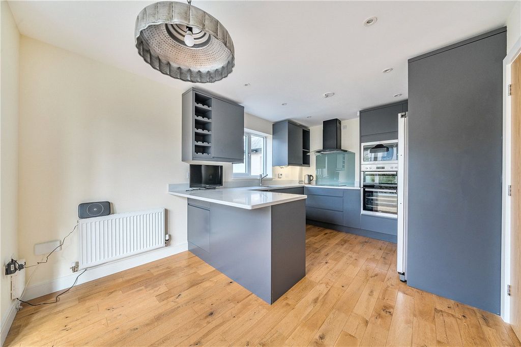 Property photo 2 of 9 Picture No. 08