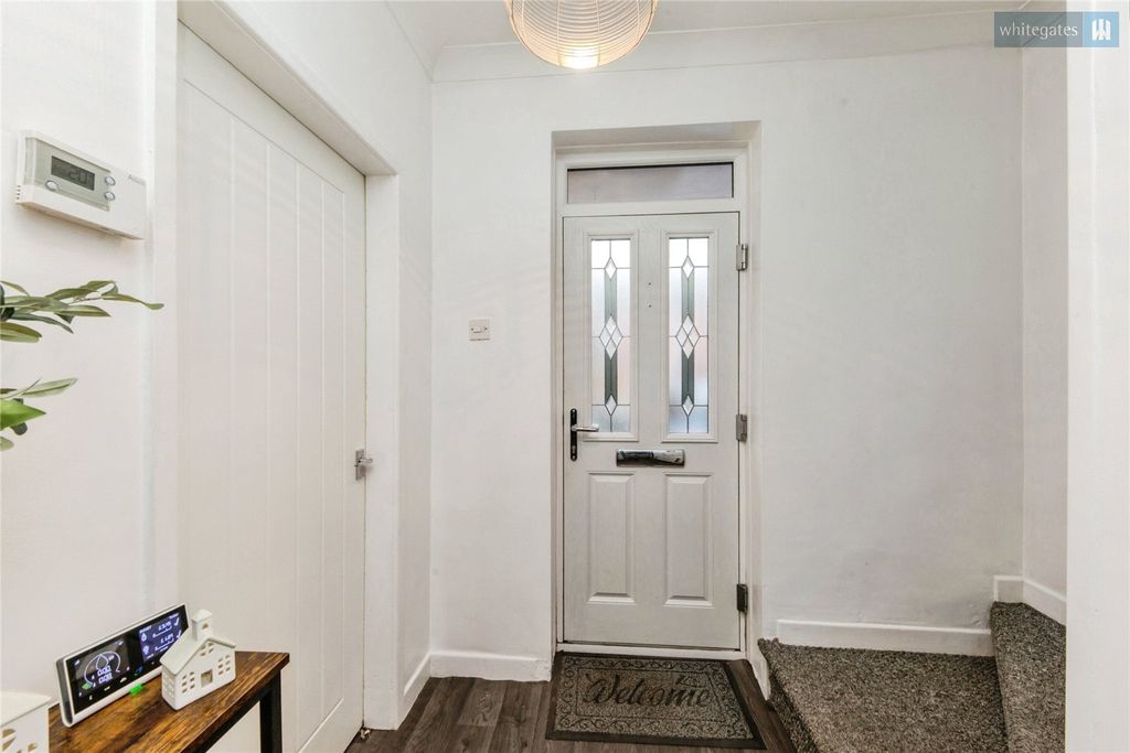 Property photo 2 of 14 Picture No. 08