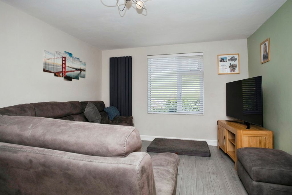 Property photo 3 of 14 Image 2