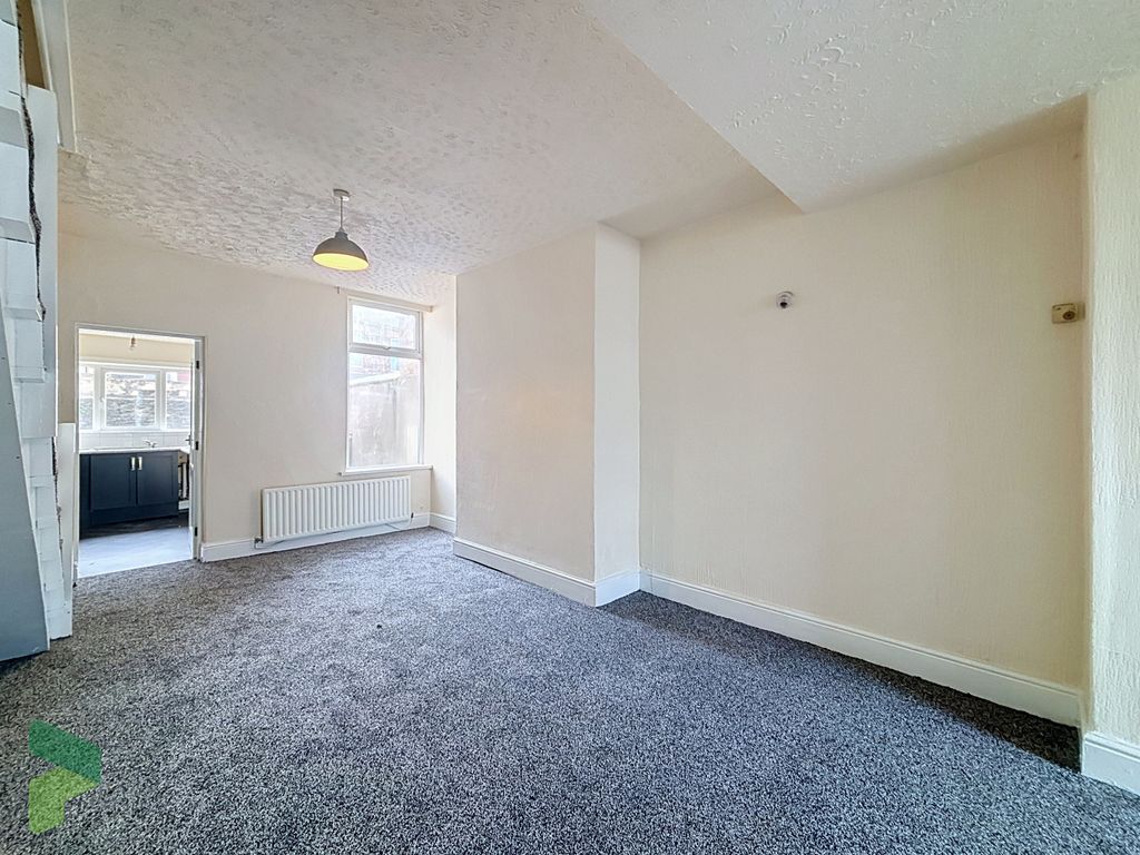 Property photo 2 of 13 Open Plan Living Room Dining Room
