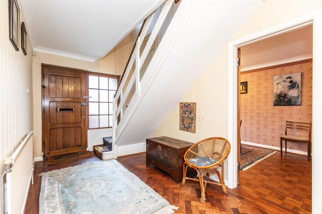 Property photo 3 of 25