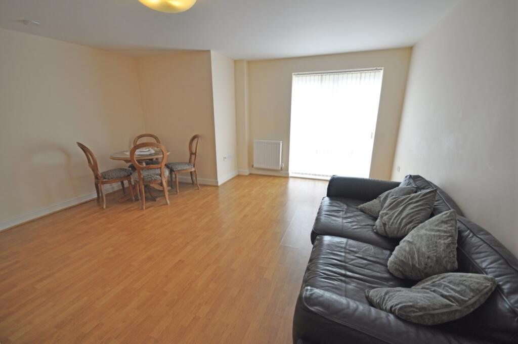 Property photo 3 of 6 Picture No. 04