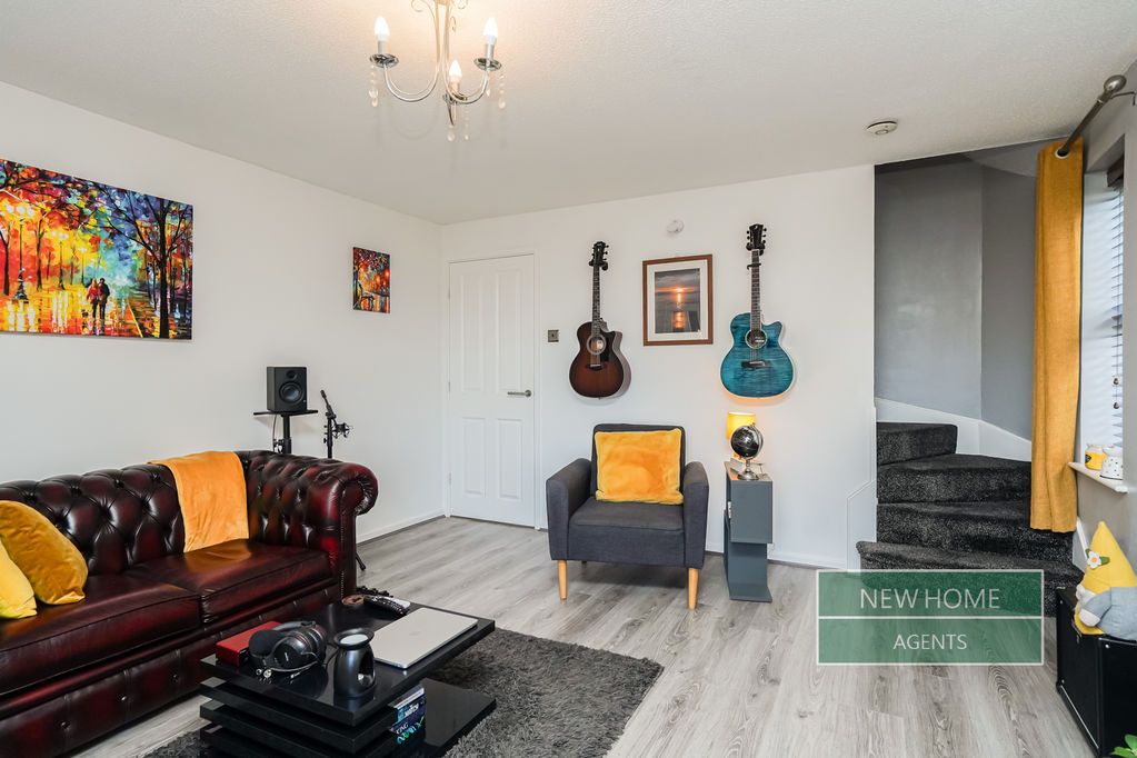 Property photo 3 of 17 Photo 8