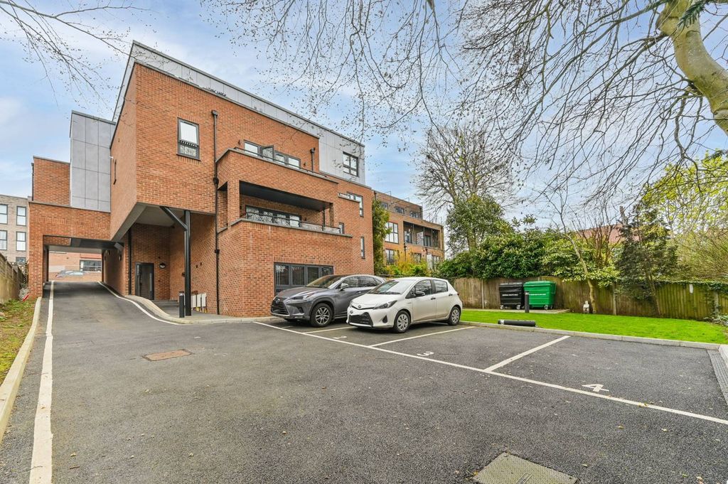 Property photo 2 of 12