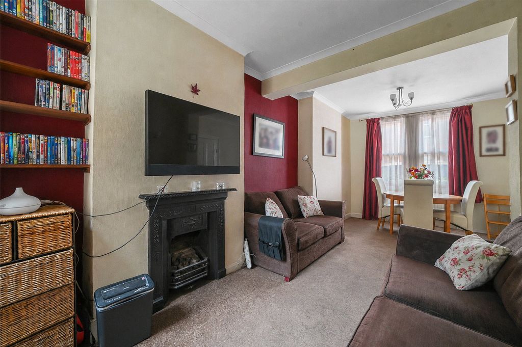 Property photo 3 of 17 Picture No. 31