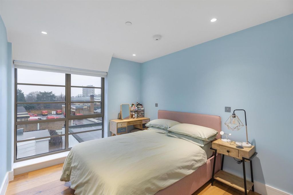 Property photo 2 of 12 Pbck4250-Hdr.Jpg