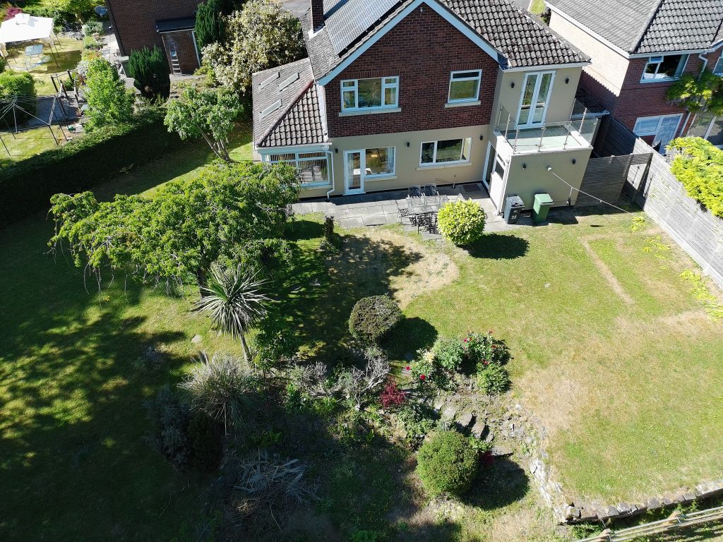 Property photo 2 of 31