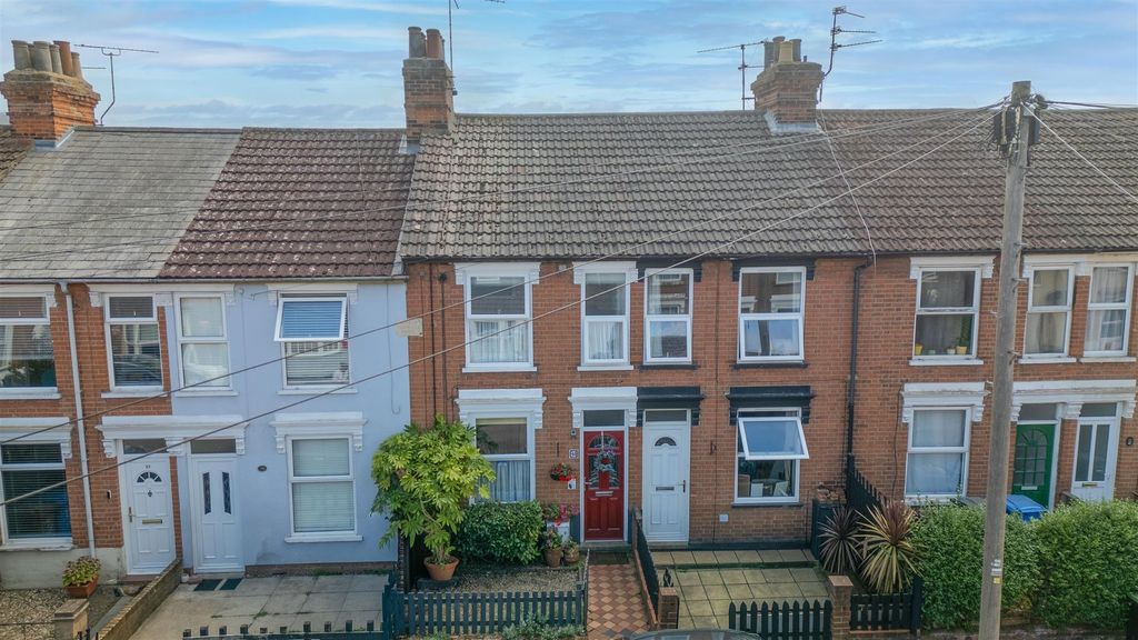 Property photo 1 of 12 Pearce Rd Front Shot-21.Jpg