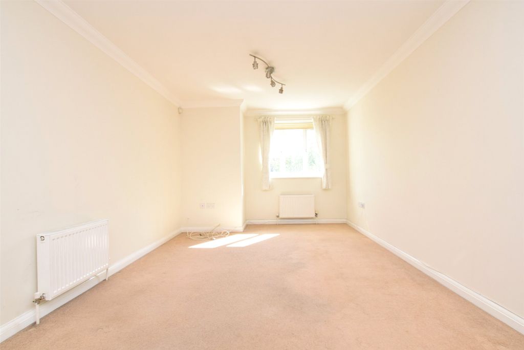 Property photo 2 of 10 Picture No. 16
