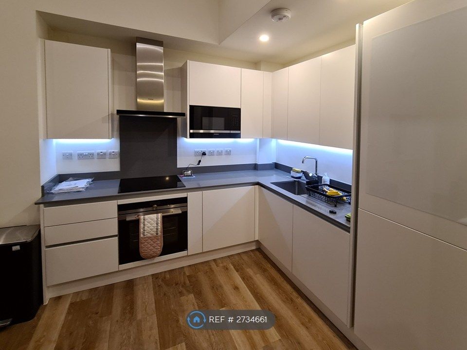 Property photo 1 of 12 Kitchen (Open Plan)