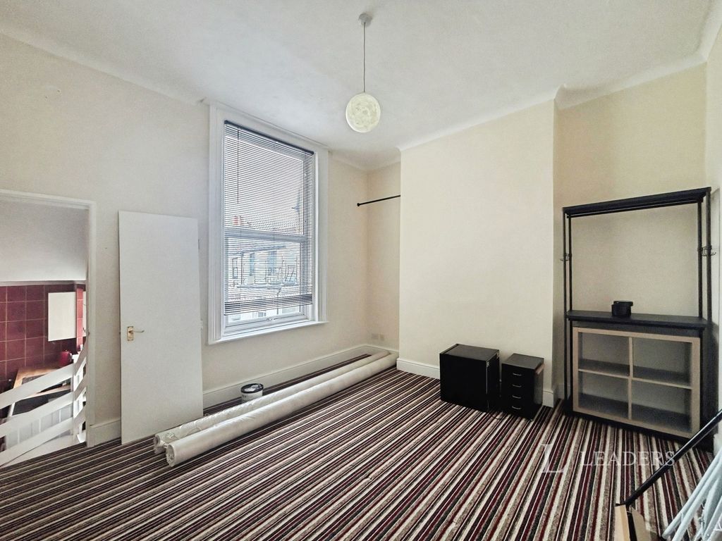 Property photo 2 of 4 Pbox-Img.Jpg