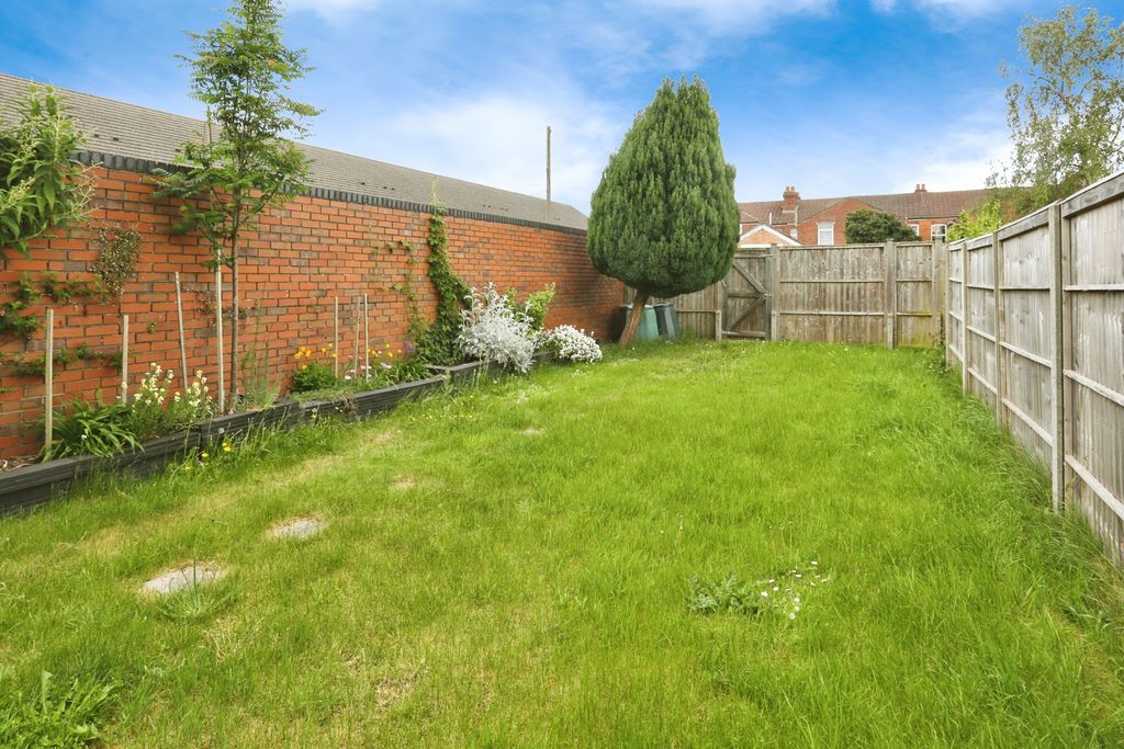 Property photo 3 of 17 Photo