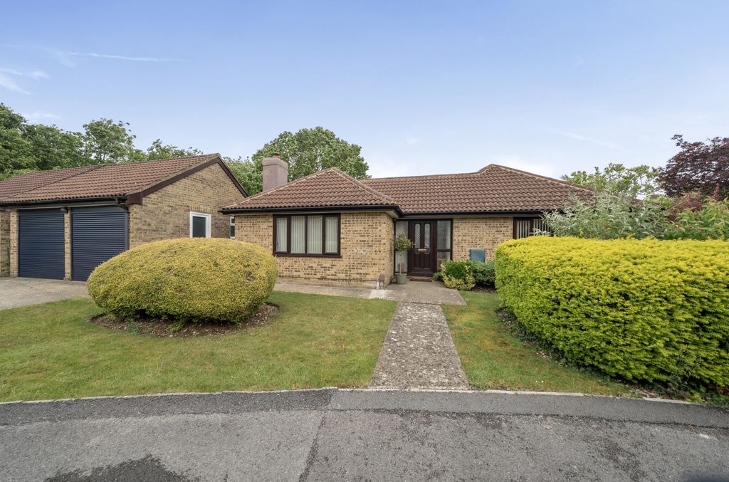 Property photo 1 of 15 1469555-17-6A2065...