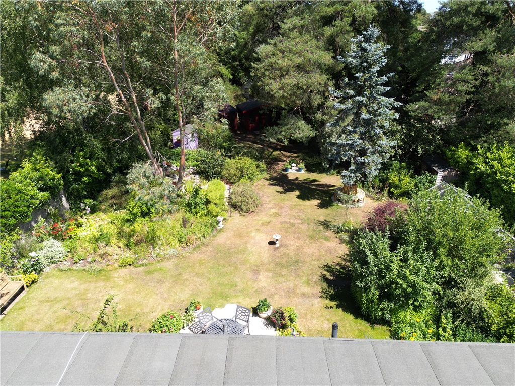 Property photo 2 of 17 Picture No. 04