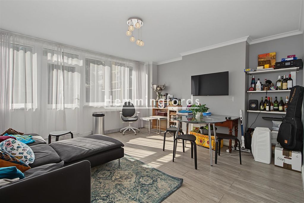 Property photo 1 of 14 Purcell Street N1-15.Jpg