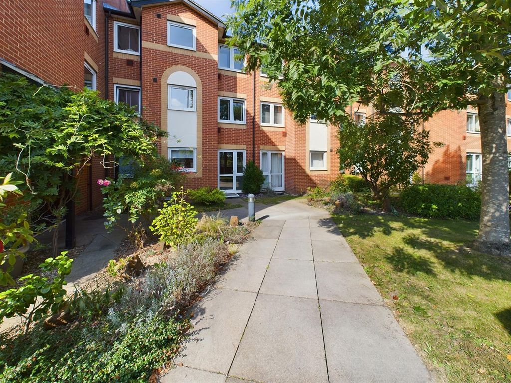 Property photo 1 of 8 Cam02885G0-Pr0207-Still010.Jpg