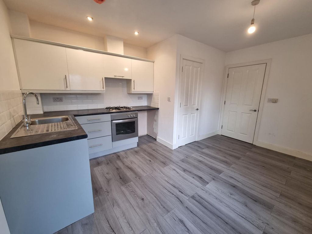 Property photo 2 of 9 Living Room