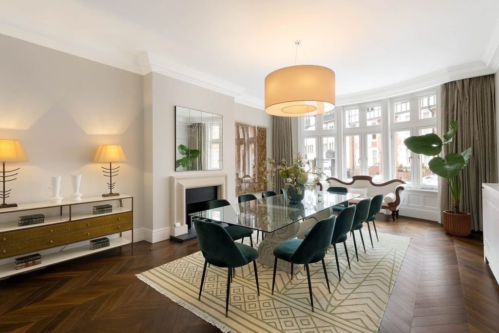 Property photo 3 of 14 Herbert Crescent