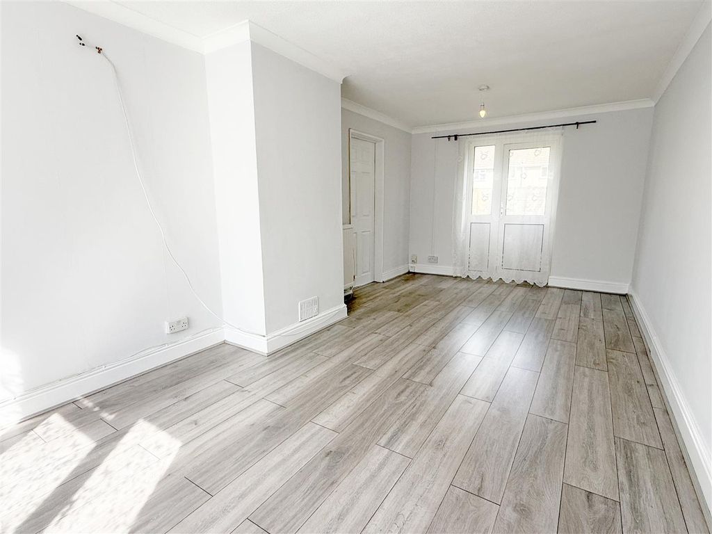 Property photo 3 of 11 Img_1078.Jpg
