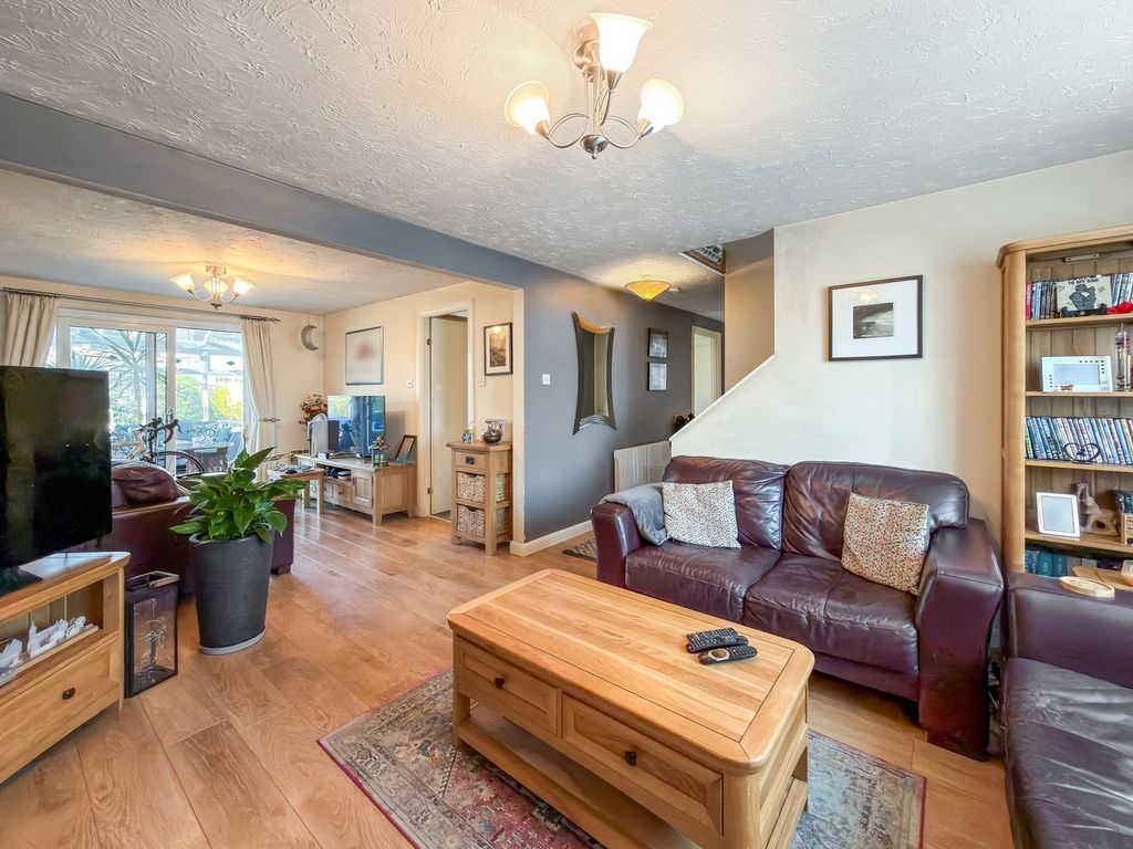 Property photo 3 of 19