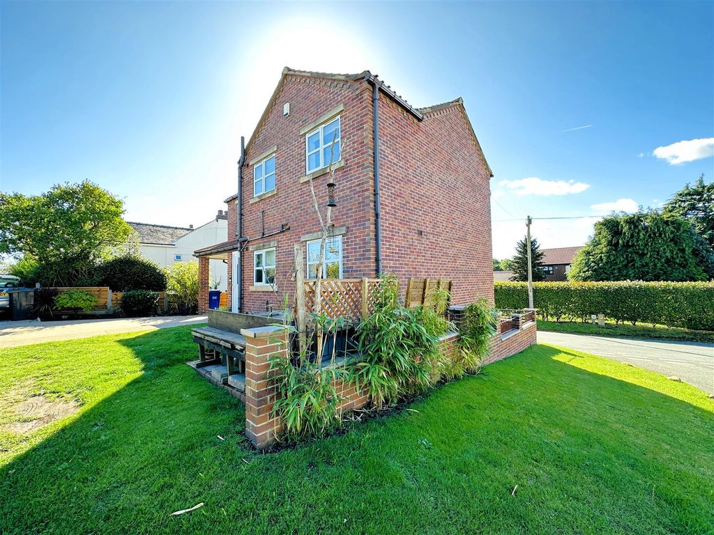 Property photo 1 of 16 Garden.Jpg