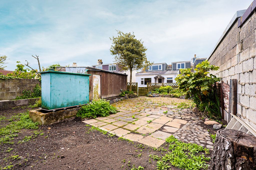 Property photo 2 of 19 Photo 1