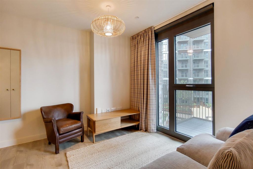 Property photo 3 of 12 4.Jpg