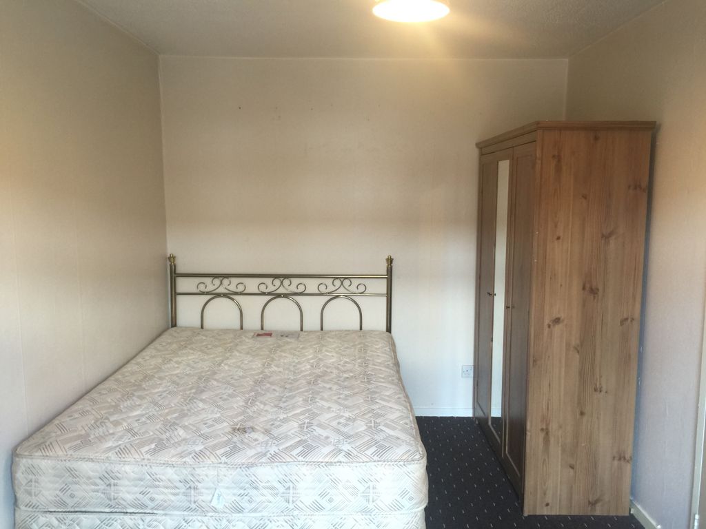 Property photo 3 of 4
