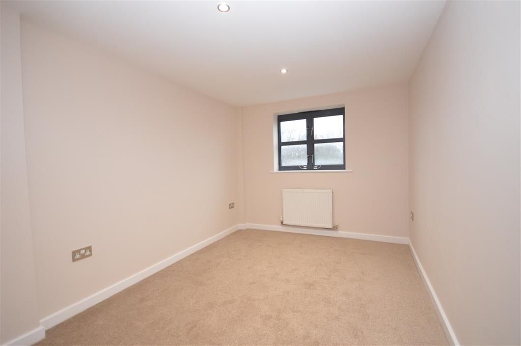 Property photo 3 of 6 Bedroom 1
