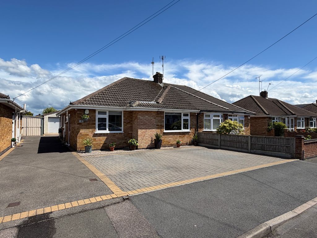 Property photo 1 of 16 Img_6034