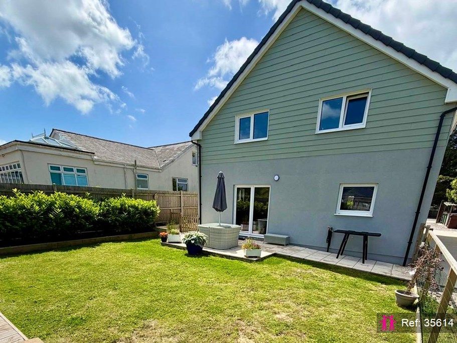 Property photo 2 of 14