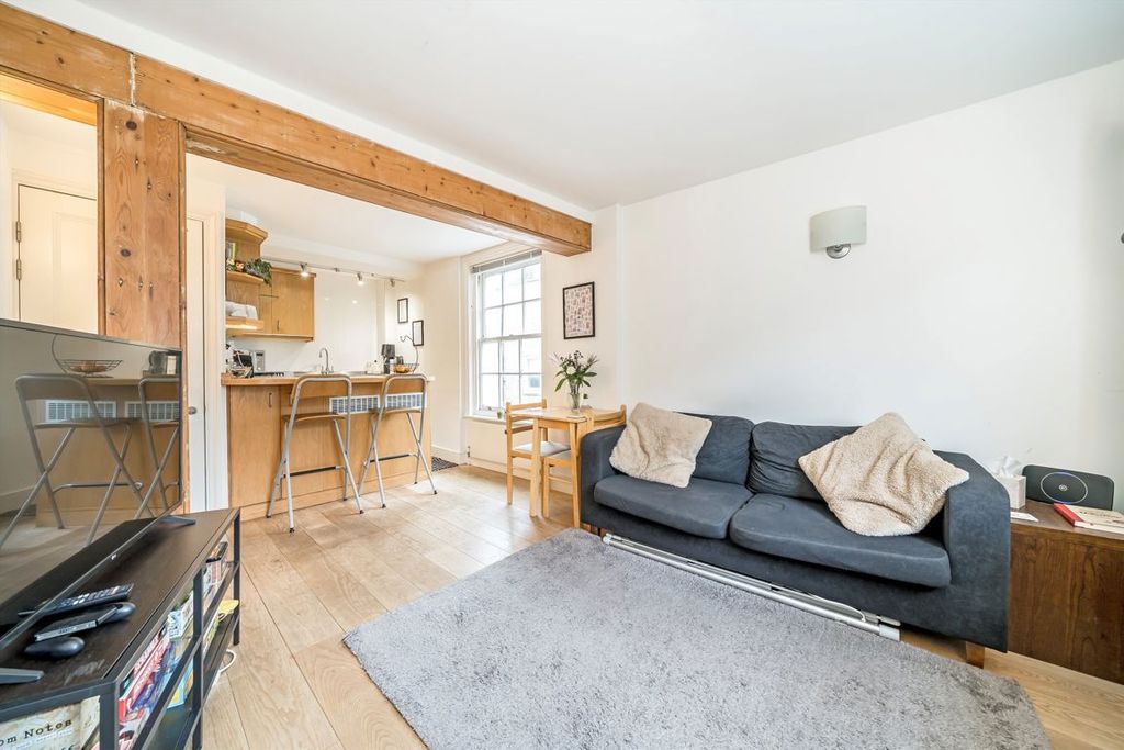 Property photo 3 of 4