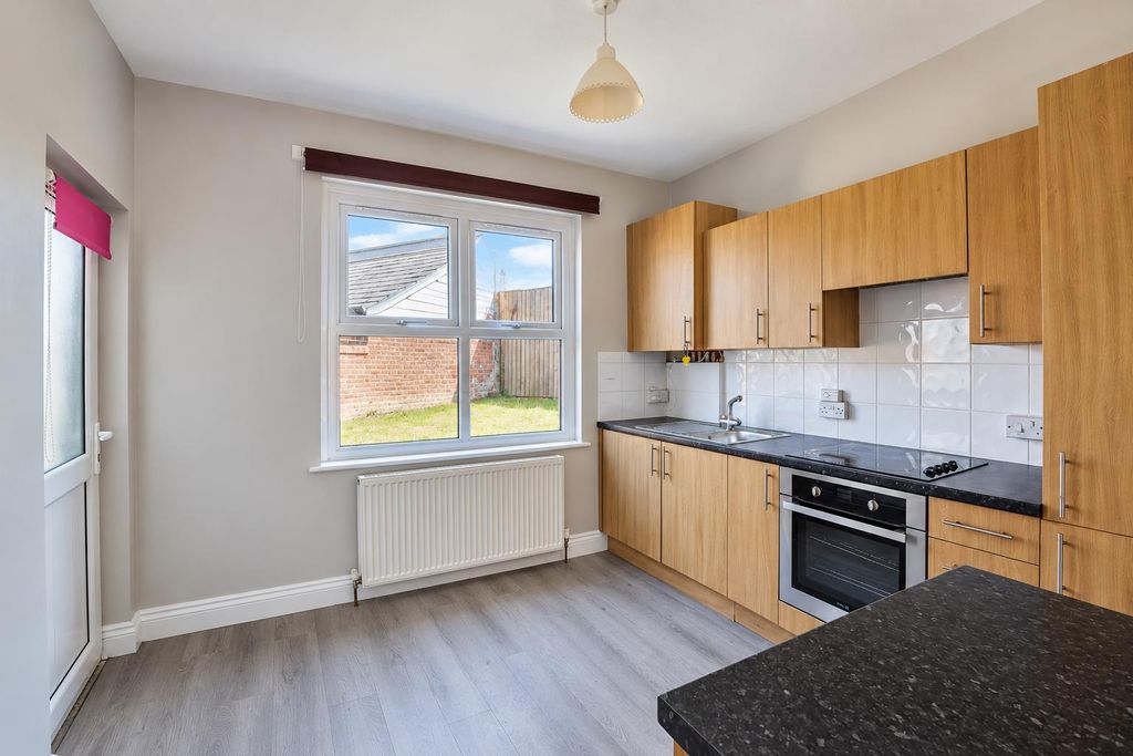 Property photo 3 of 14 477Be4Fd-6d3c-4B8A-A326-d58ce5Fa4593.Png