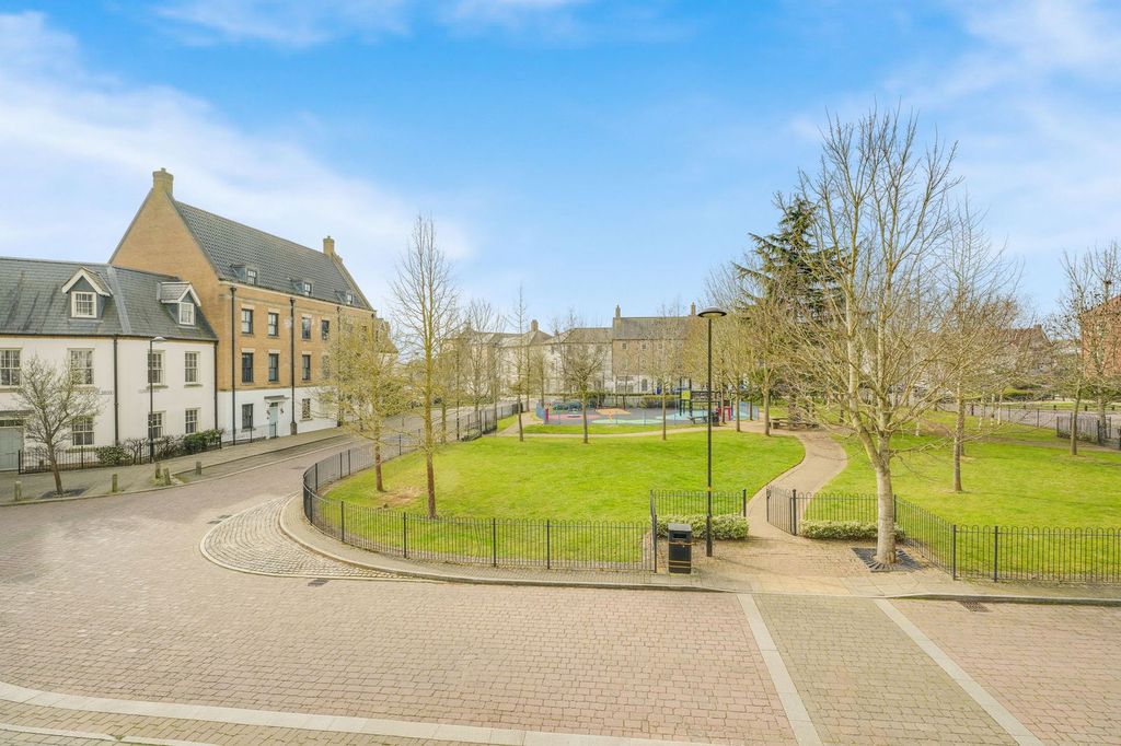 Property photo 3 of 20