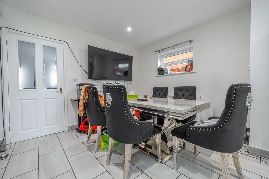 Property photo 3 of 13 Picture No. 32