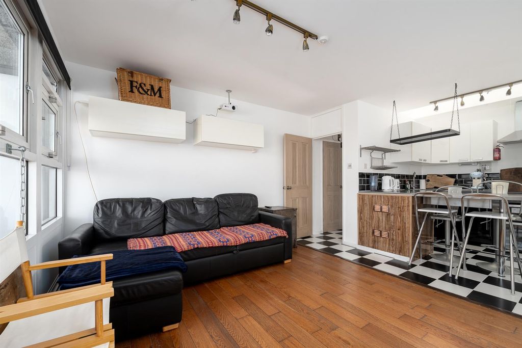 Property photo 3 of 16 Photo-19.Jpg